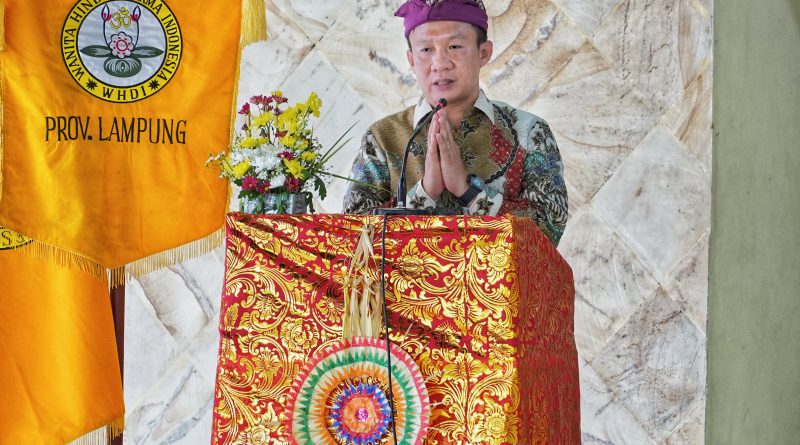 Pemerintah Provinsi Lampung Dukung Penguatan Nilai Spiritual melalui Pembinaan Dharmika dan Metatah Massal