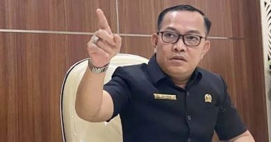 Deflasi Pendidikan Jadi Angin Segar bagi Masyarakat Deflasi Pendidikan Jadi Angin Segar bagi Masyarakat
