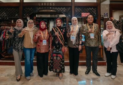Bunda PAUD Lampung Batin Wulan Raih Penghargaan Nasional: Komitmen Nyata untuk Anak Usia Dini Bunda PAUD Lampung Batin Wulan Raih Penghargaan Nasional: Komitmen Nyata untuk Anak Usia Dini