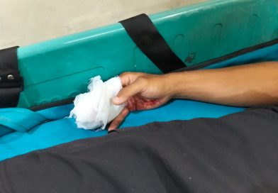 Pegawai BPBD Bandar Lampung Kehilangan 3 Jari Saat Evakuasi Banjir di Kedaton Pegawai BPBD Bandar Lampung Kehilangan 3 Jari Saat Evakuasi Banjir di Kedaton