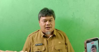 Jual Beli Seragam, Plt Kadisdikbud Imbau Sekolah Tak Bebani Orang Tua