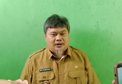 Jual Beli Seragam, Plt Kadisdikbud Imbau Sekolah Tak Bebani Orang Tua