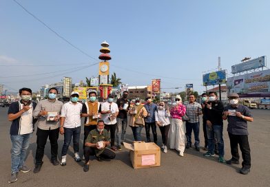 IJP Lampung Bagikan 3.000 Masker kepada Pengendara