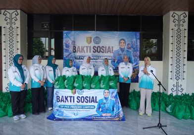 Sinergi TP PKK dan BAZNAS, Tali Asih Apresiasi Dedikasi Petugas Kebersihan Pemprov Lampung